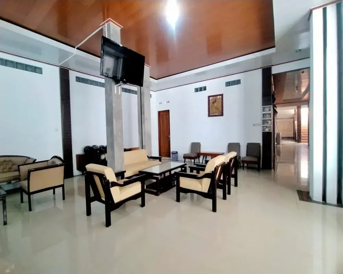 RedDoorz Syariah near Alun Alun Temanggung