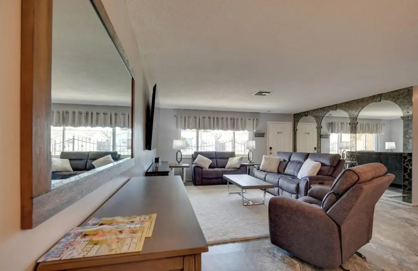Home Near Werner-boyce & New Port Richey!