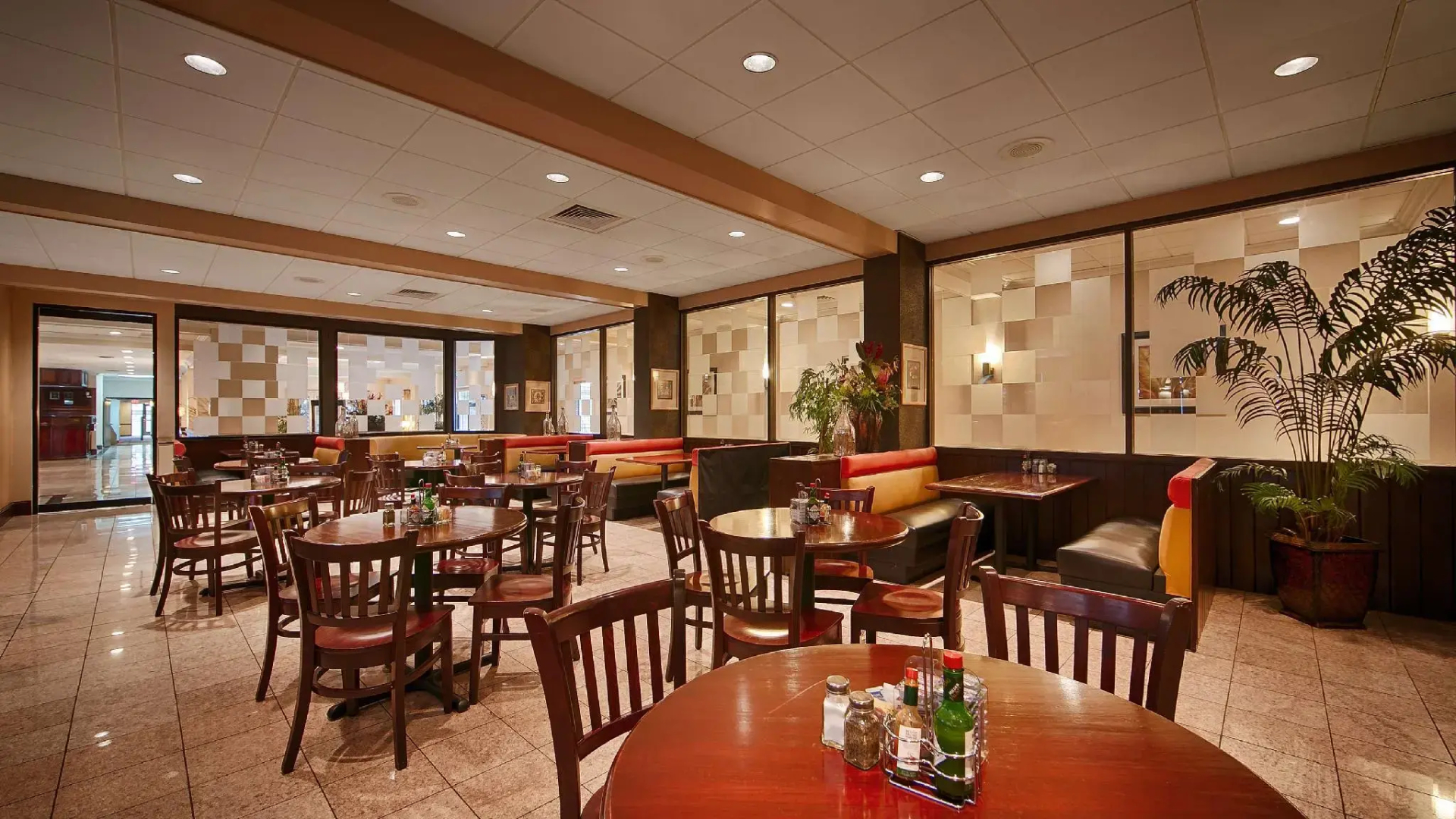 Wyndham Tucson Airport Hotel & Conference Center