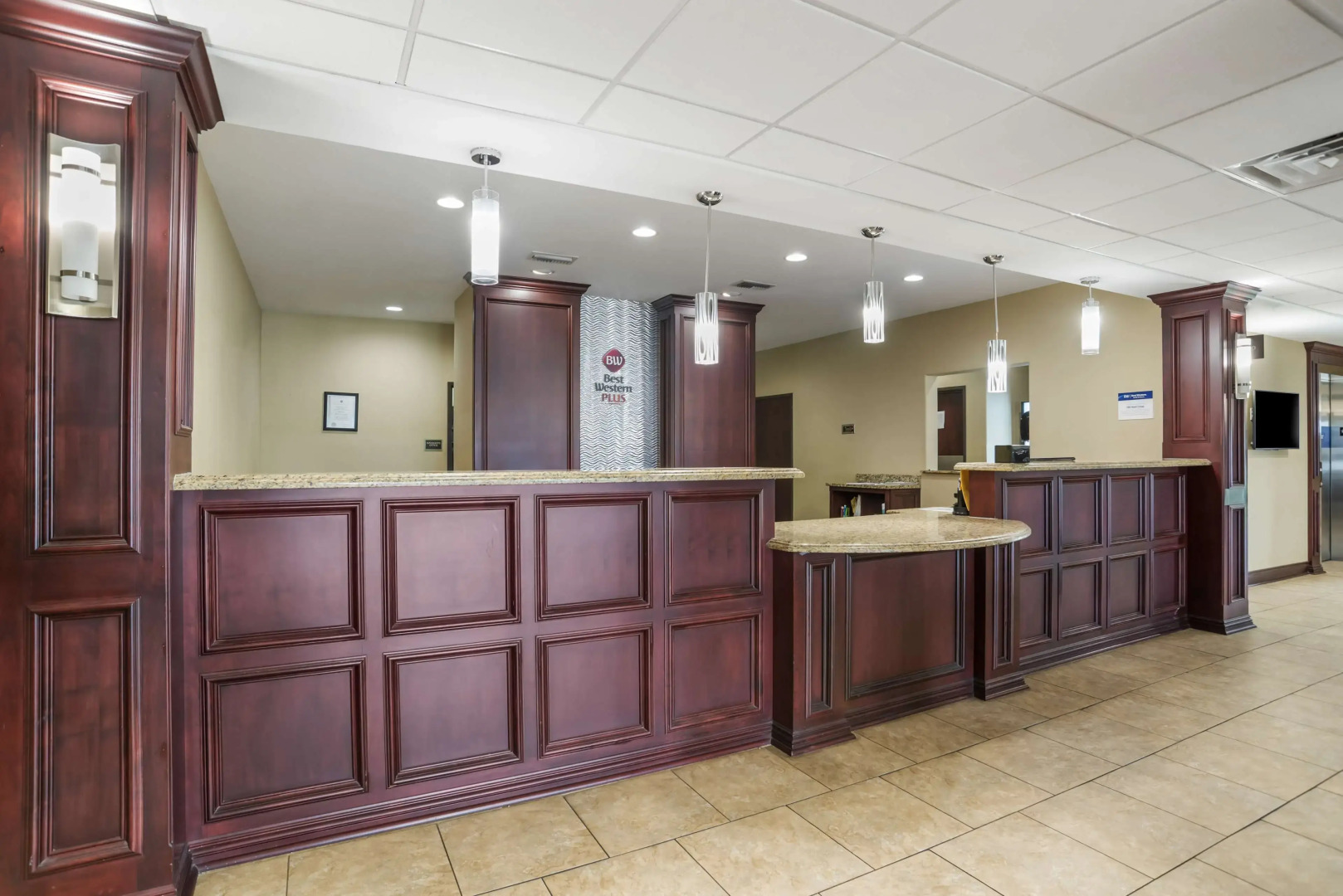 Best Western Plus Chalmette Hotel