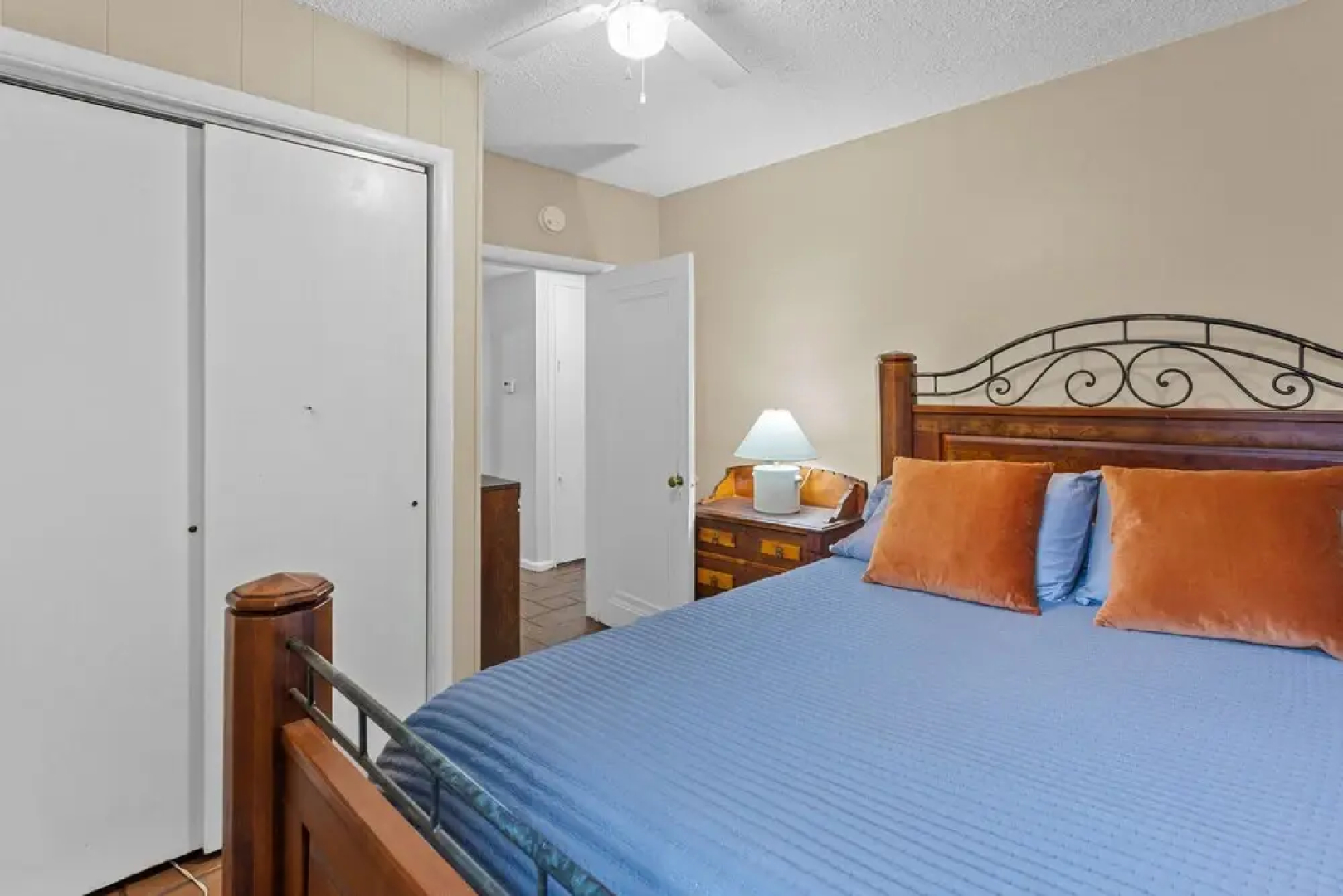 Tudor Style Apartment near MSU