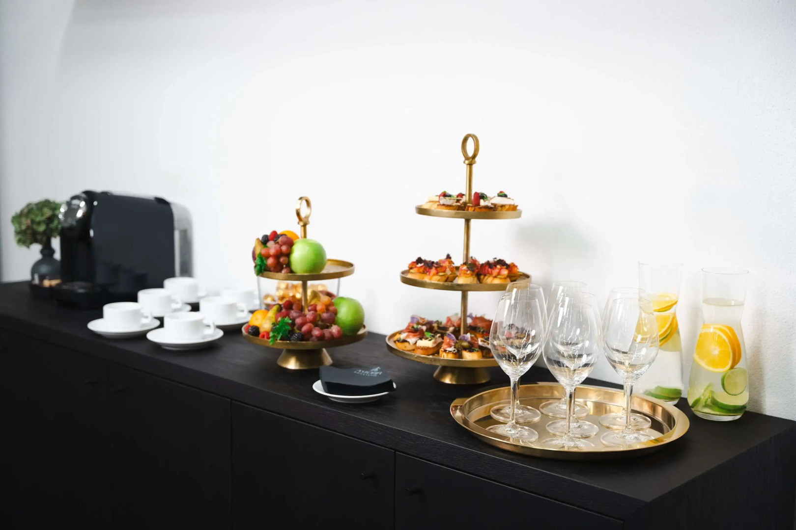 Radisson Collection Astorija Hotel, Вильнюс