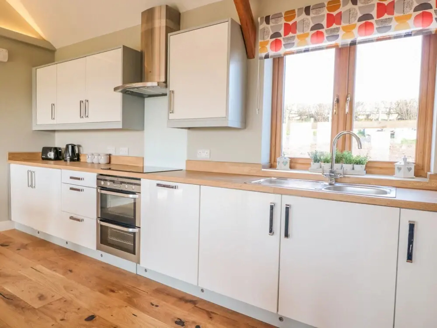 Lundy Lodge - Begwyns View