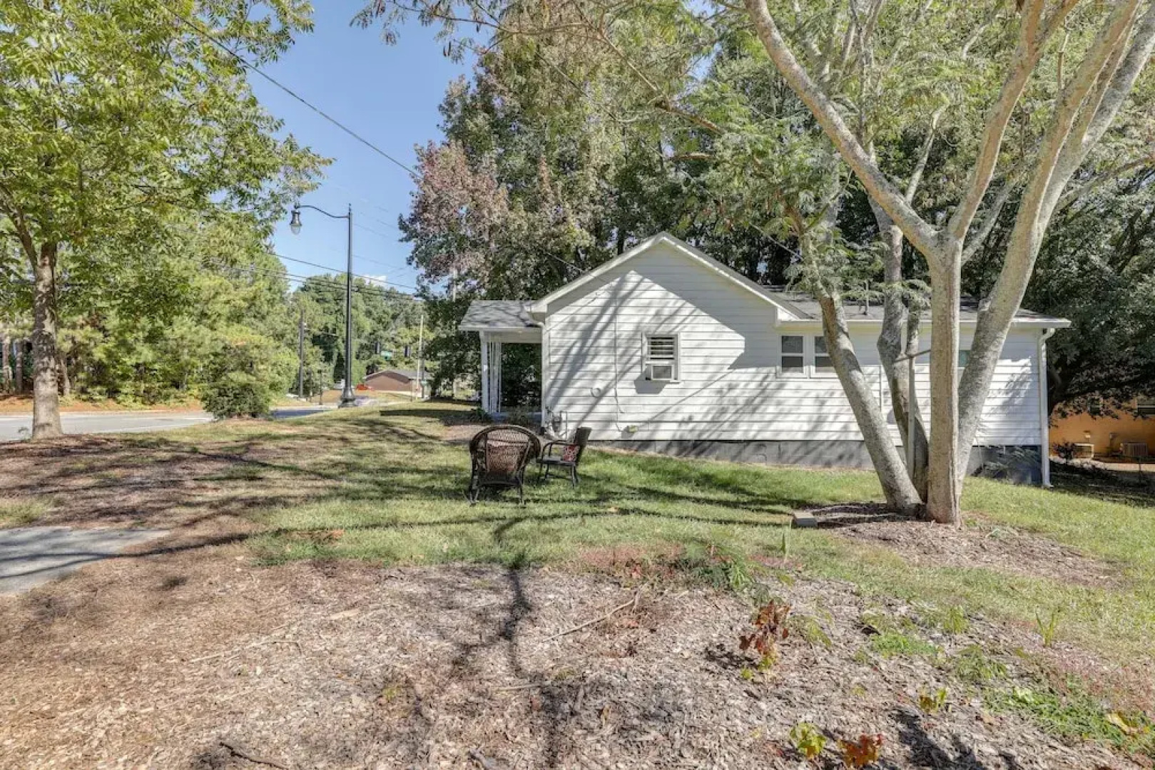 Historic Lawrenceville Home: 32 Mi to Atlanta!