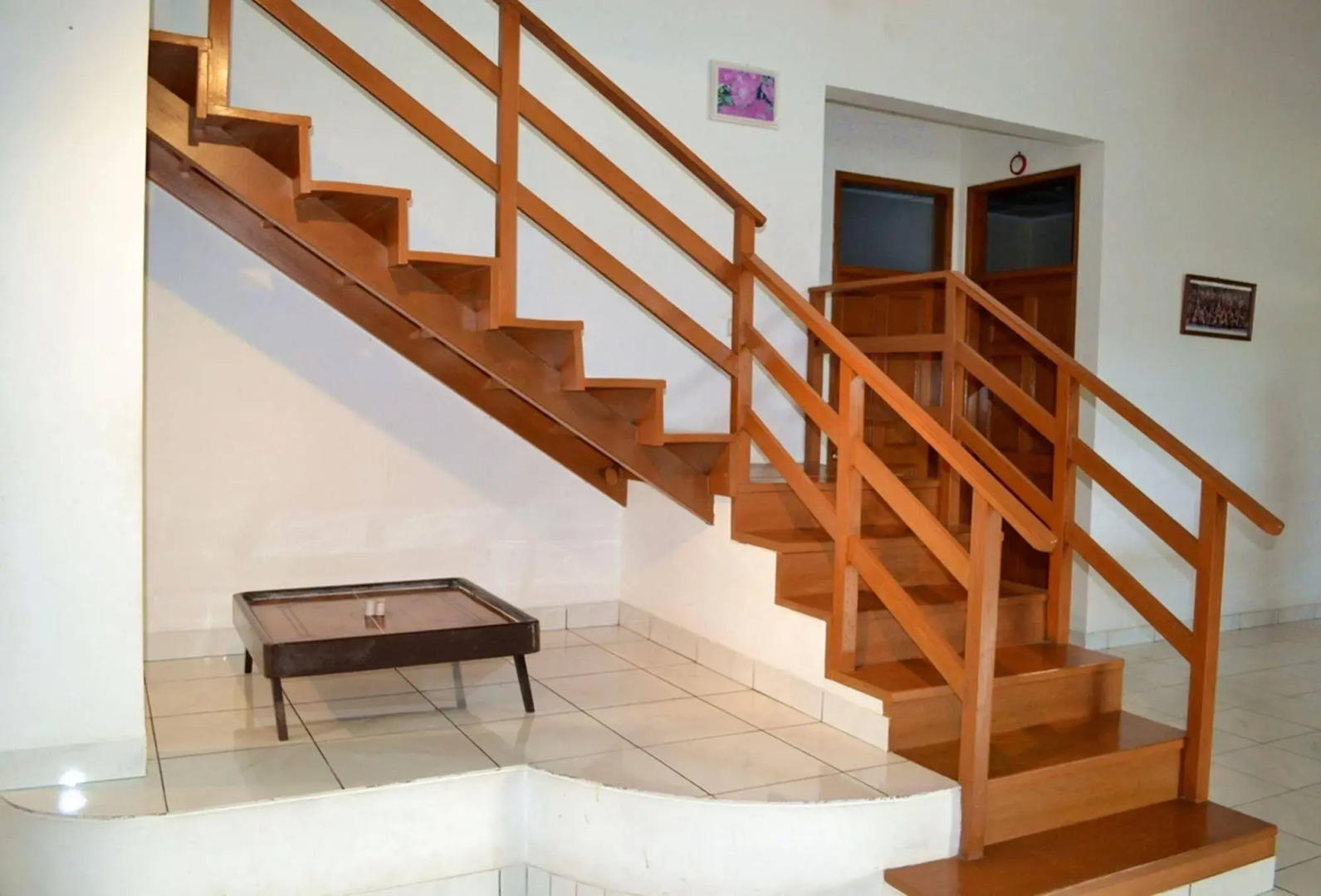 Vila Bunga Merah Gelatik