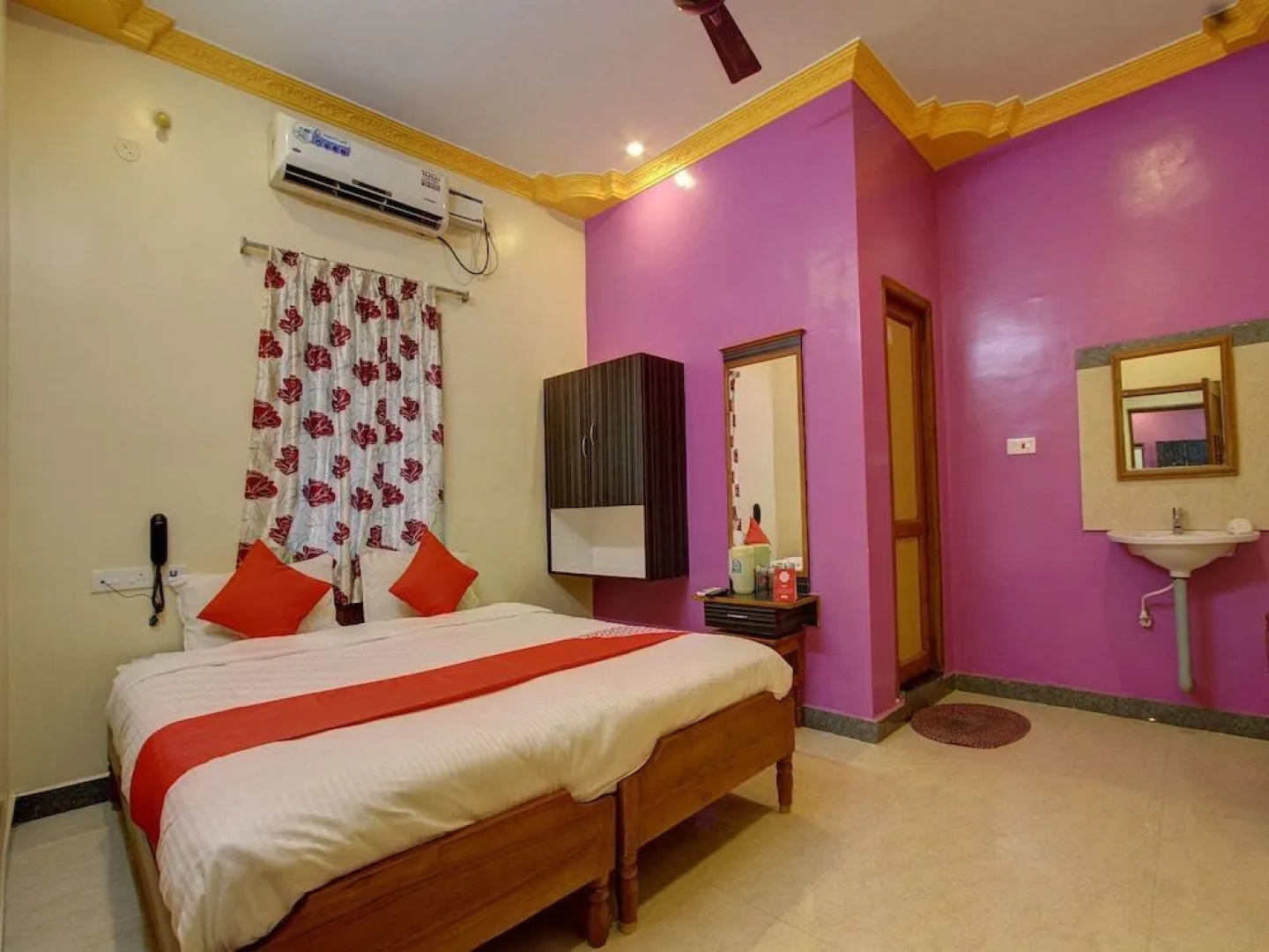 OYO 15850 K S Residency