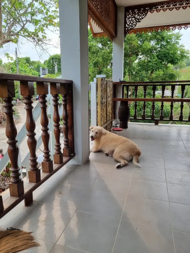 Sawasdee Sichang Resort