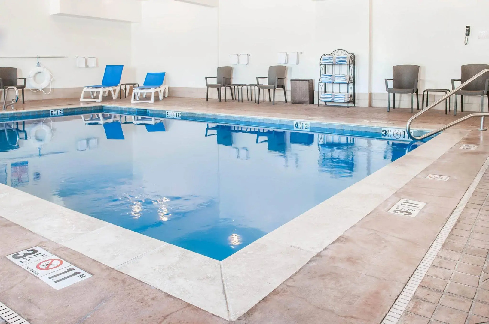 Comfort Suites Farmington