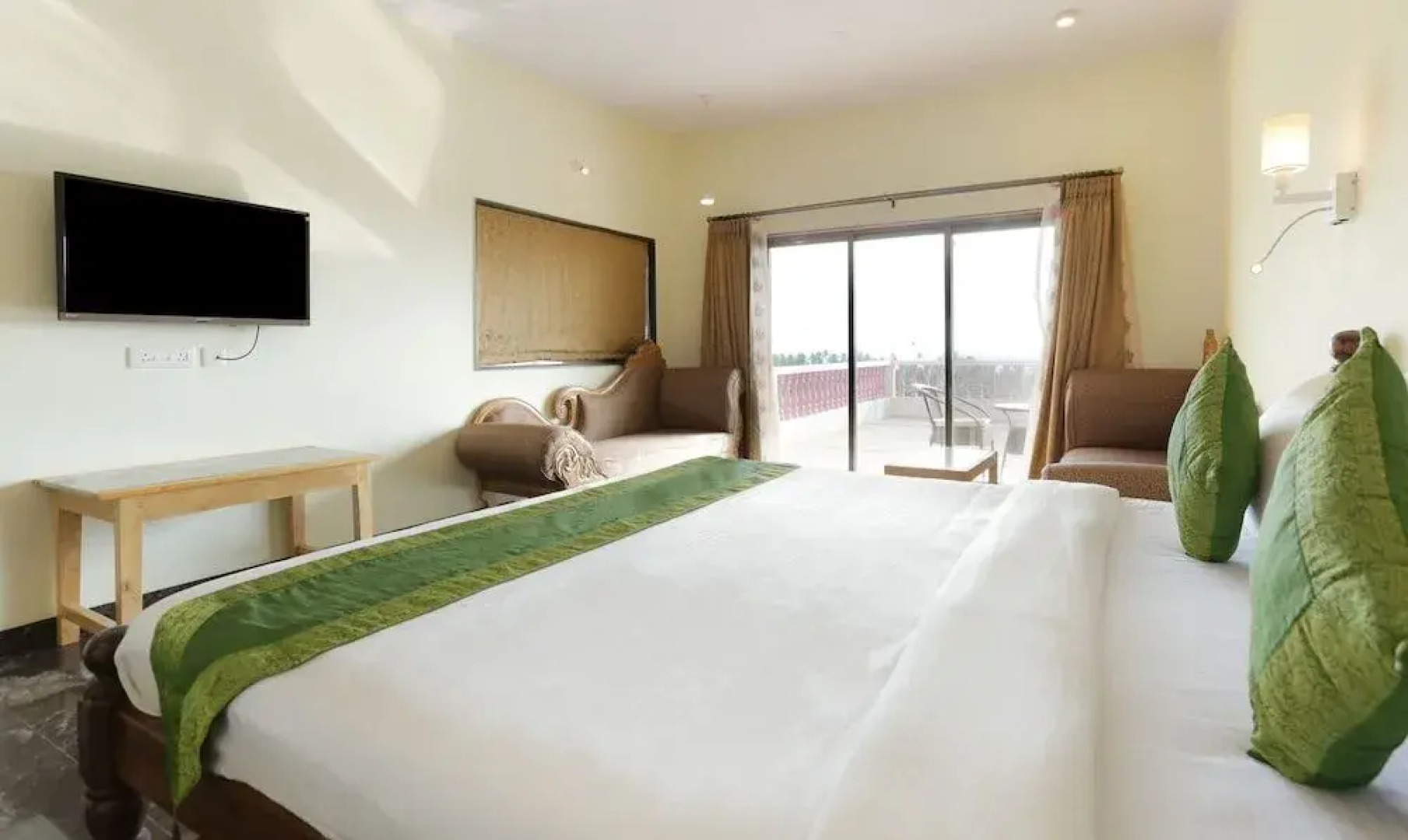 Treebo Aarya Boulevard