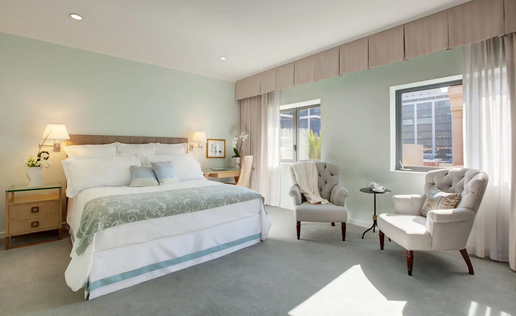 Luxe Hotel Rodeo Drive