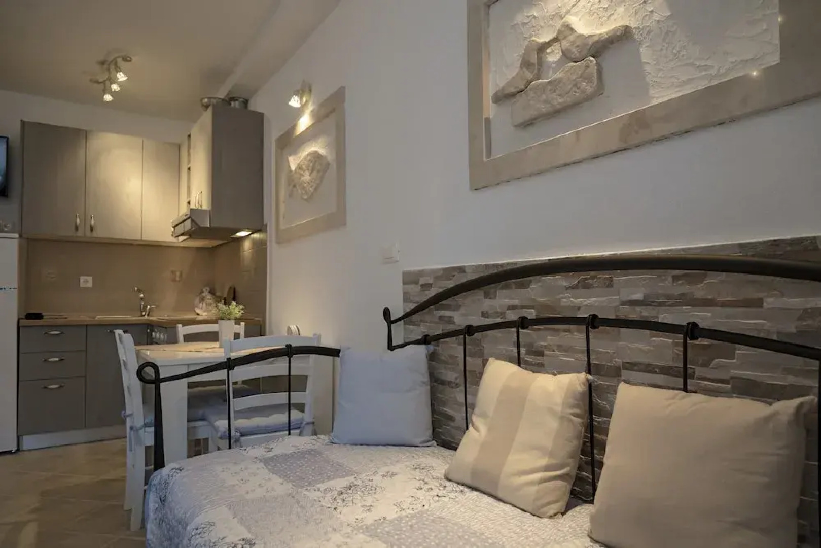 Spacious Apartment Krvavica