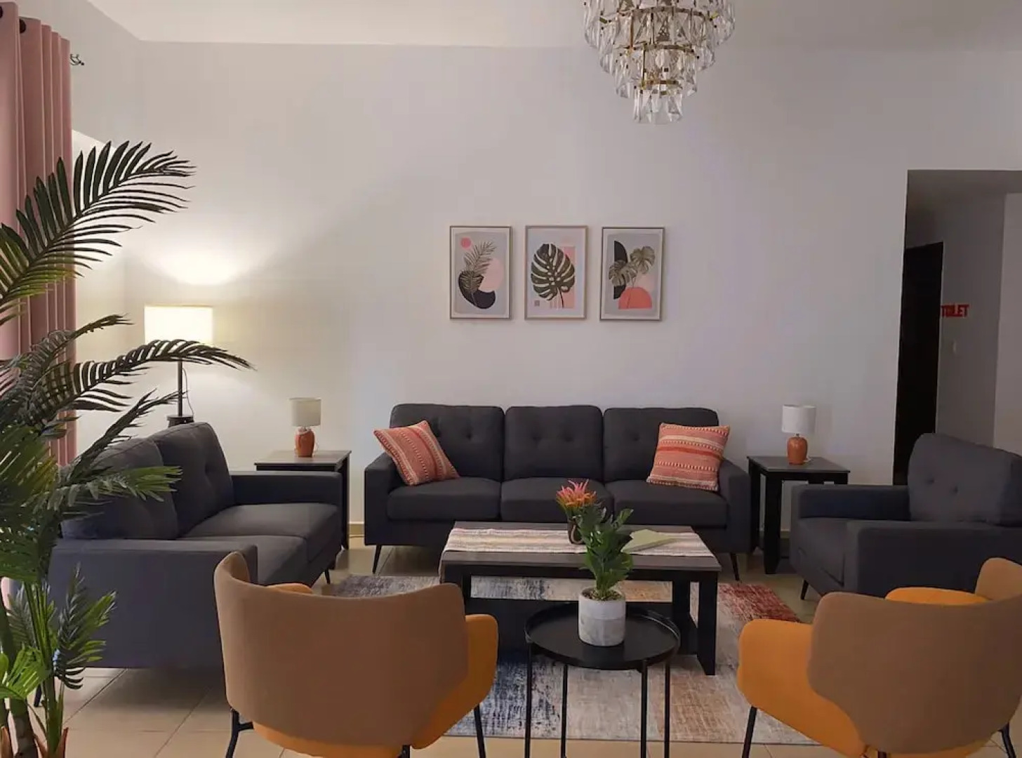 Grays Hostel By Haly