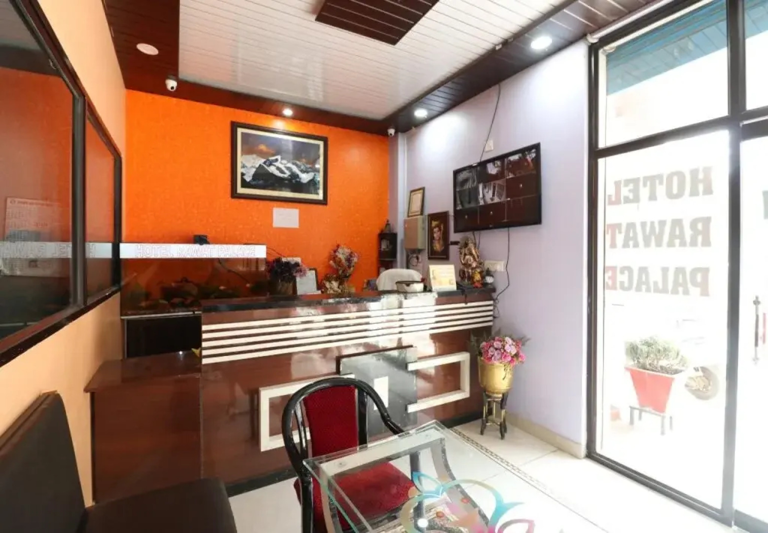 Hotel Rawat Palace By OYO Rooms