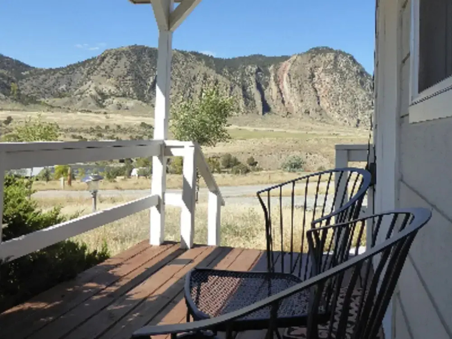 Yellowstone Basin Inn