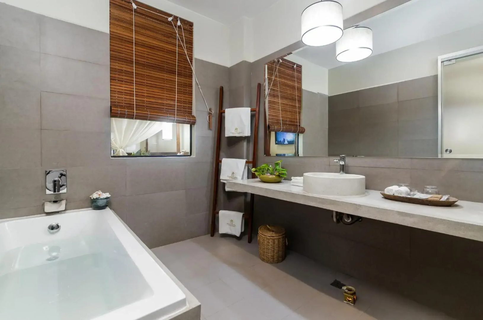 Bayon Modern Residence