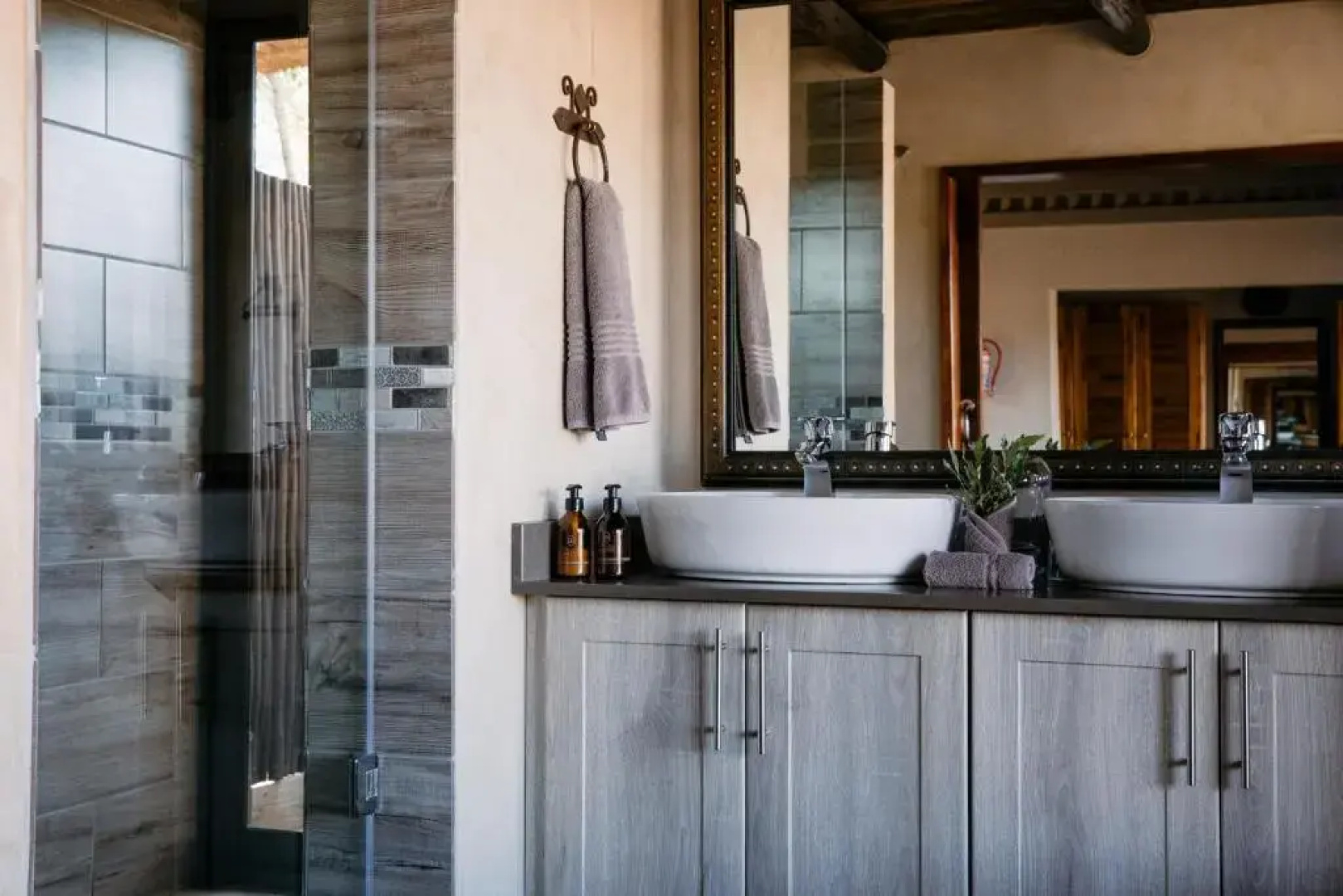 Sunbirds Oasis Lodge