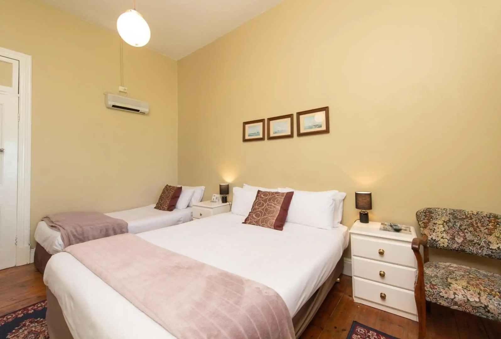 Anchorage Seafront Hotel