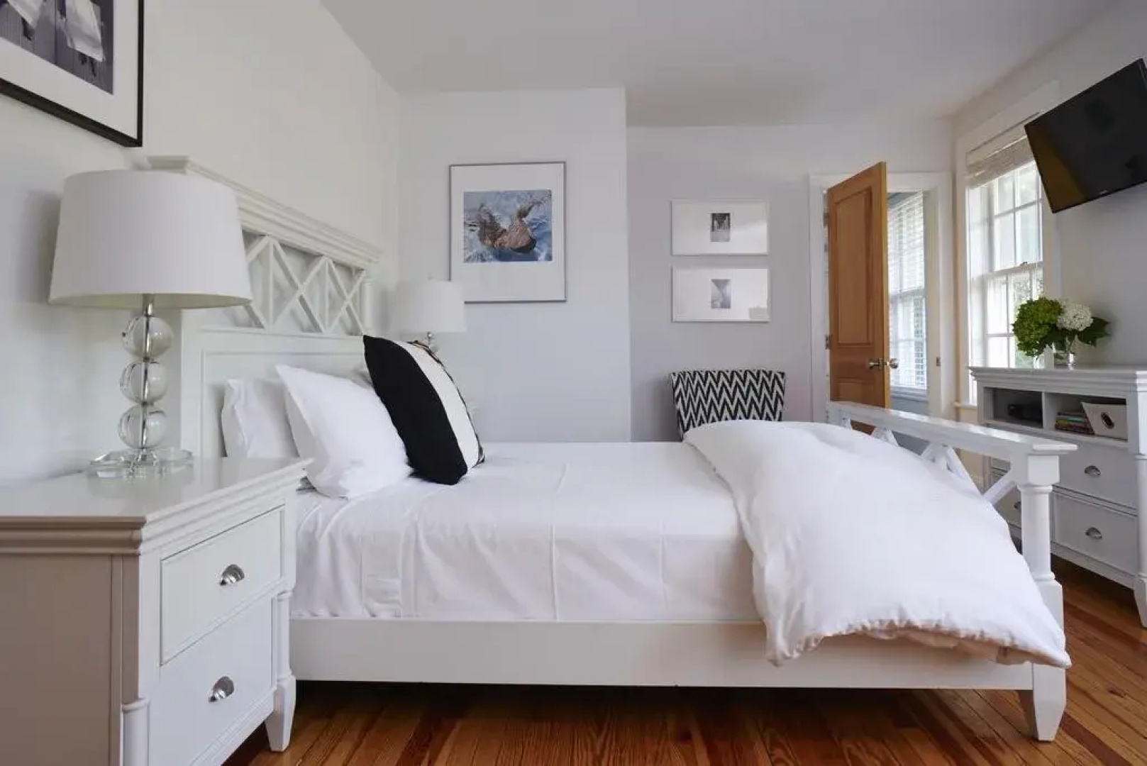 SEVEN - Shelter Island Guest House