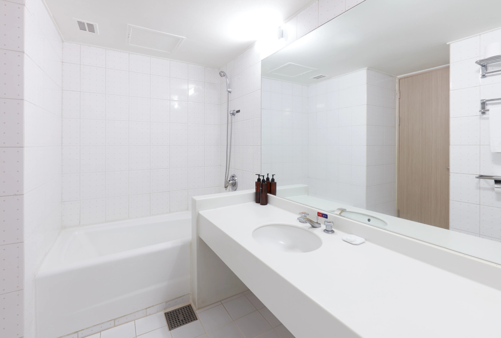 Phoenix Park Resort, Hotel & Condominium