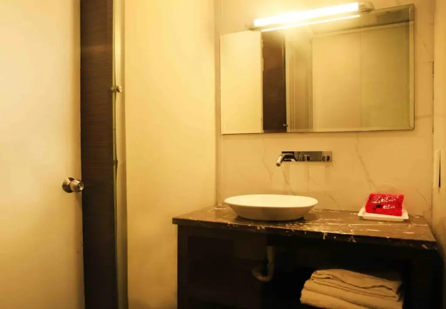 Hotel Orbion Mall Road