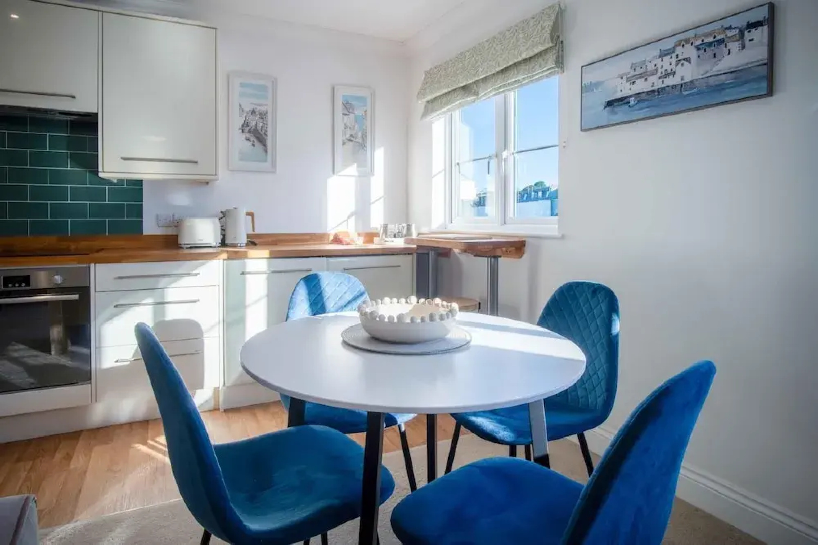 The Nook North Beach - 1 Bedroom Apartment - Tenby