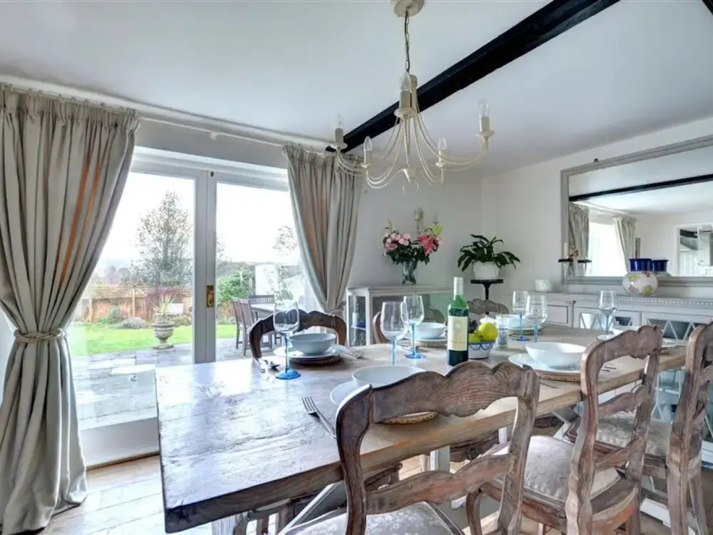 Stunning Holiday Home in Robertsbridge with Private Garden