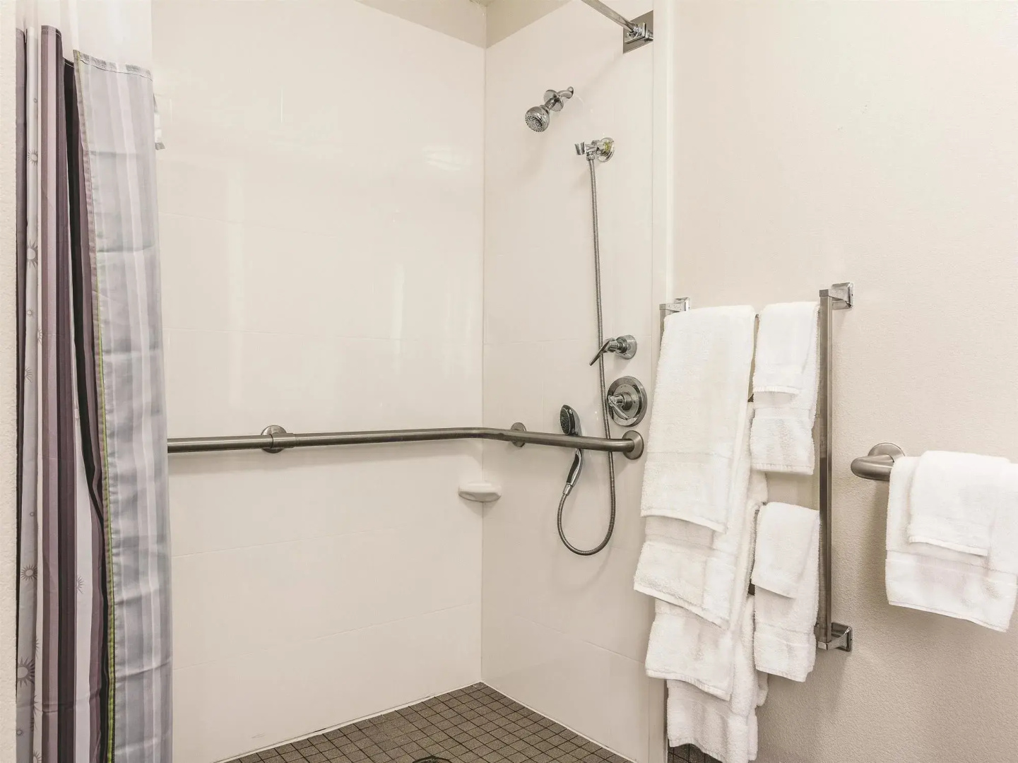 La Quinta Inn & Suites By Wyndham Shreveport Airport