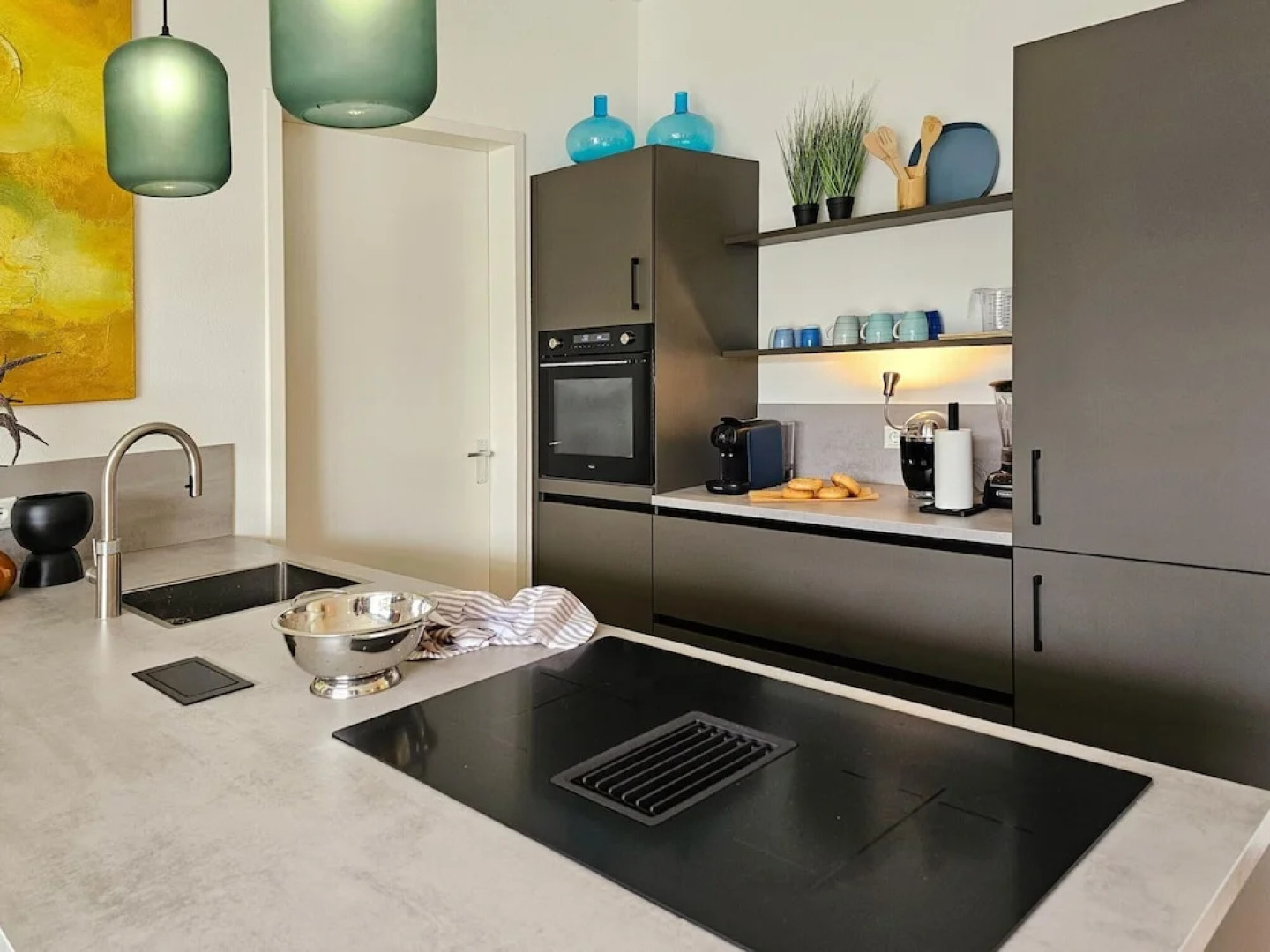 Luxury Villa With Veranda, Canoe