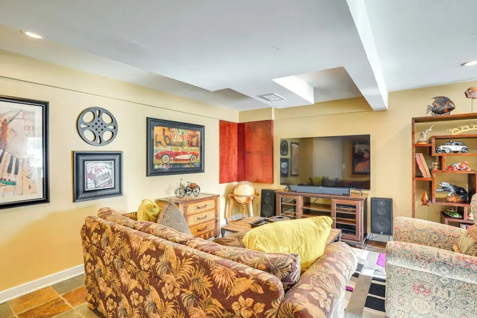 Charming Savage Home w/ Yard: 18 Mi to Minneapolis