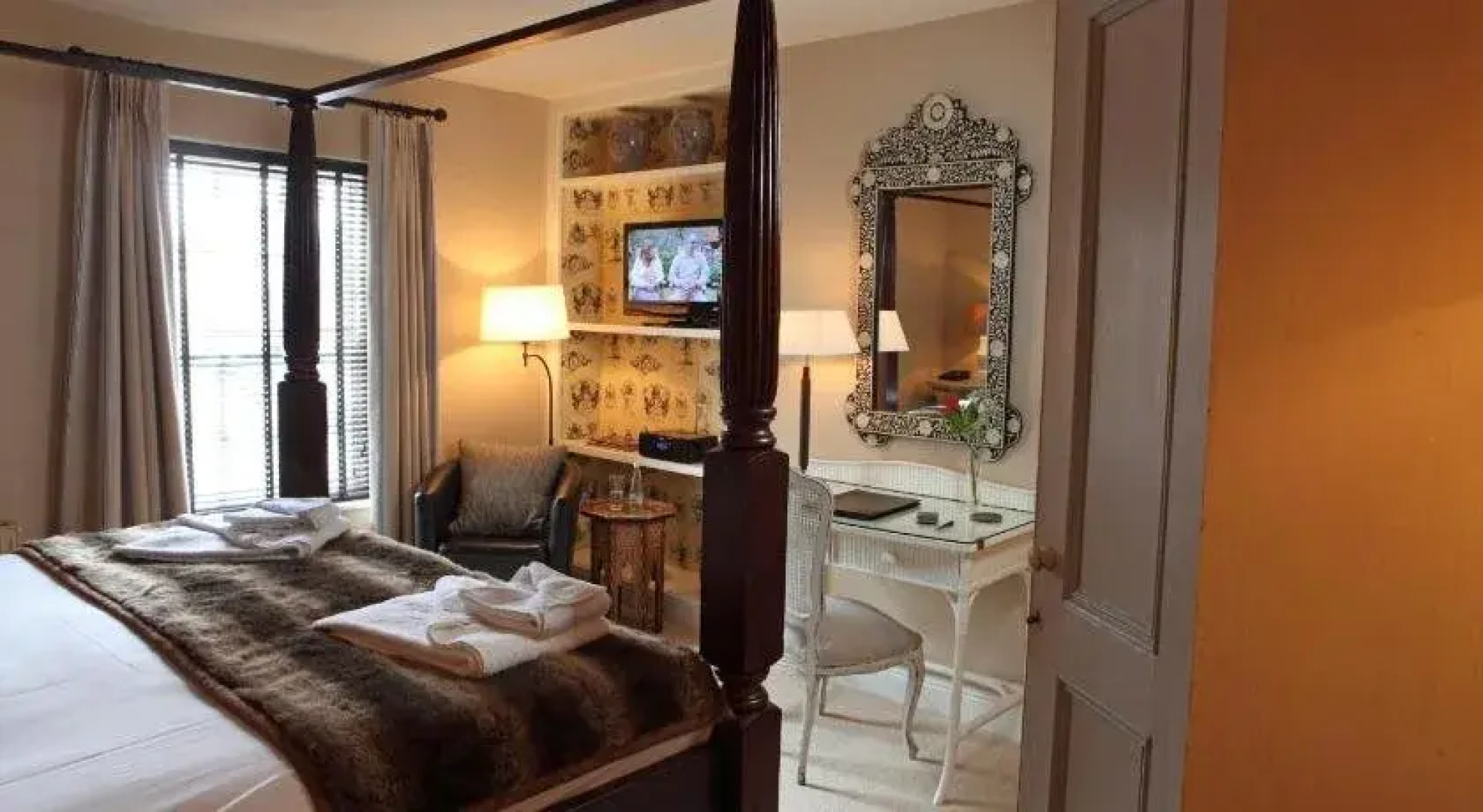 The Crown Hotel