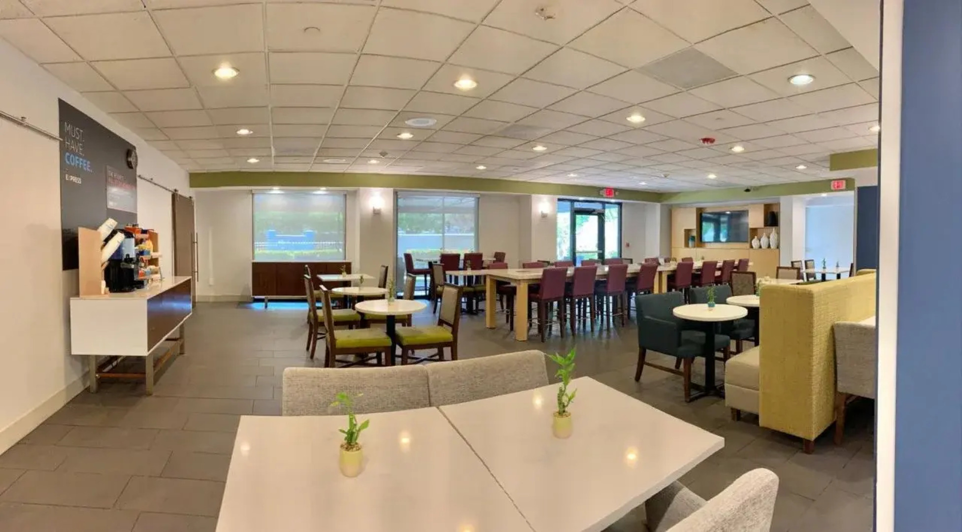 Holiday Inn Express & Suites Miami - Hialeah by IHG