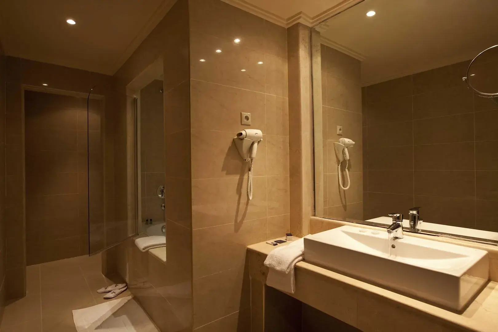 Отель Grand Plaza Marrakech