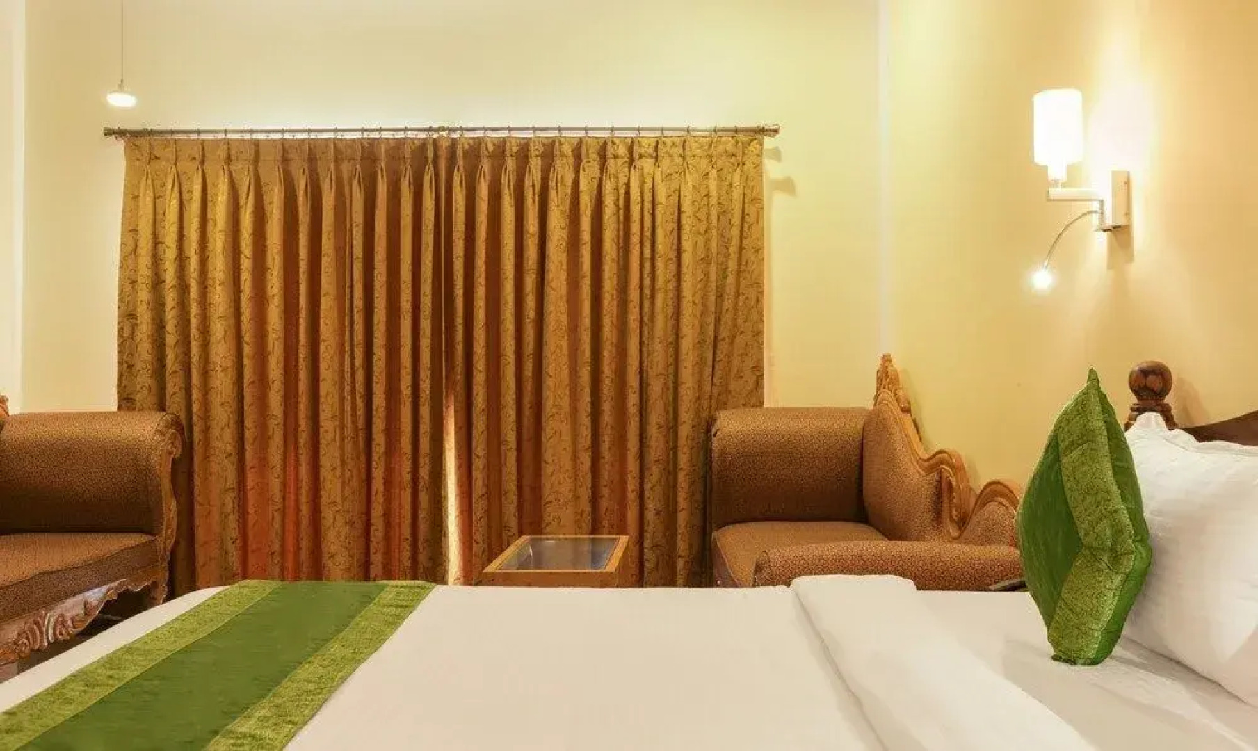 Treebo Aarya Boulevard