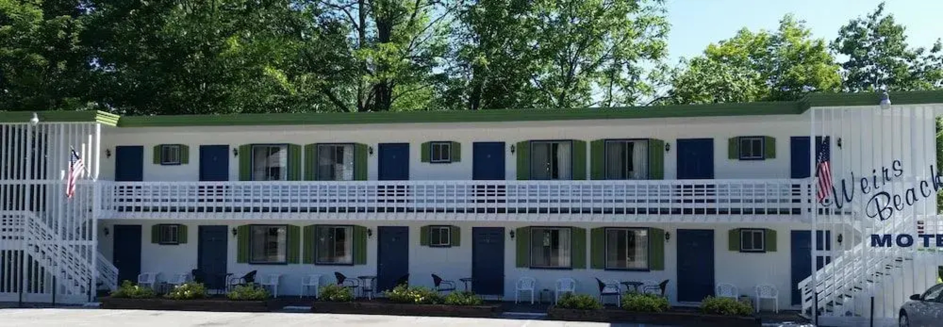 Weirs Beach Motel and Cottages