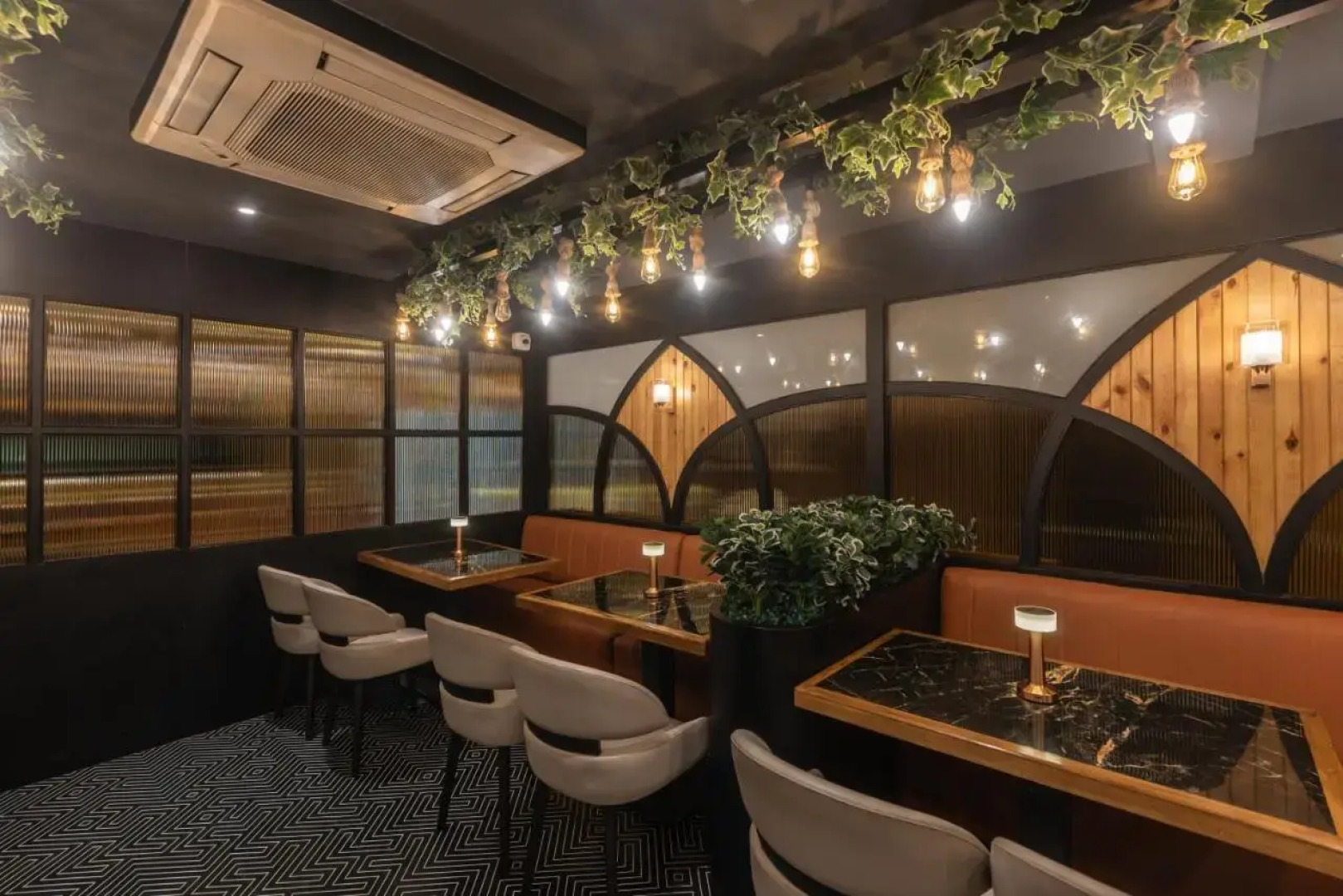 OYO Premium Light House Hill