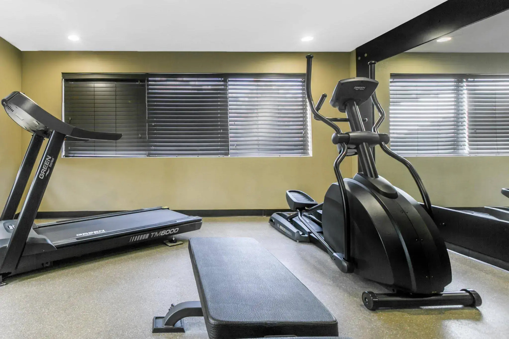 Comfort Inn Edgewater on Hudson River