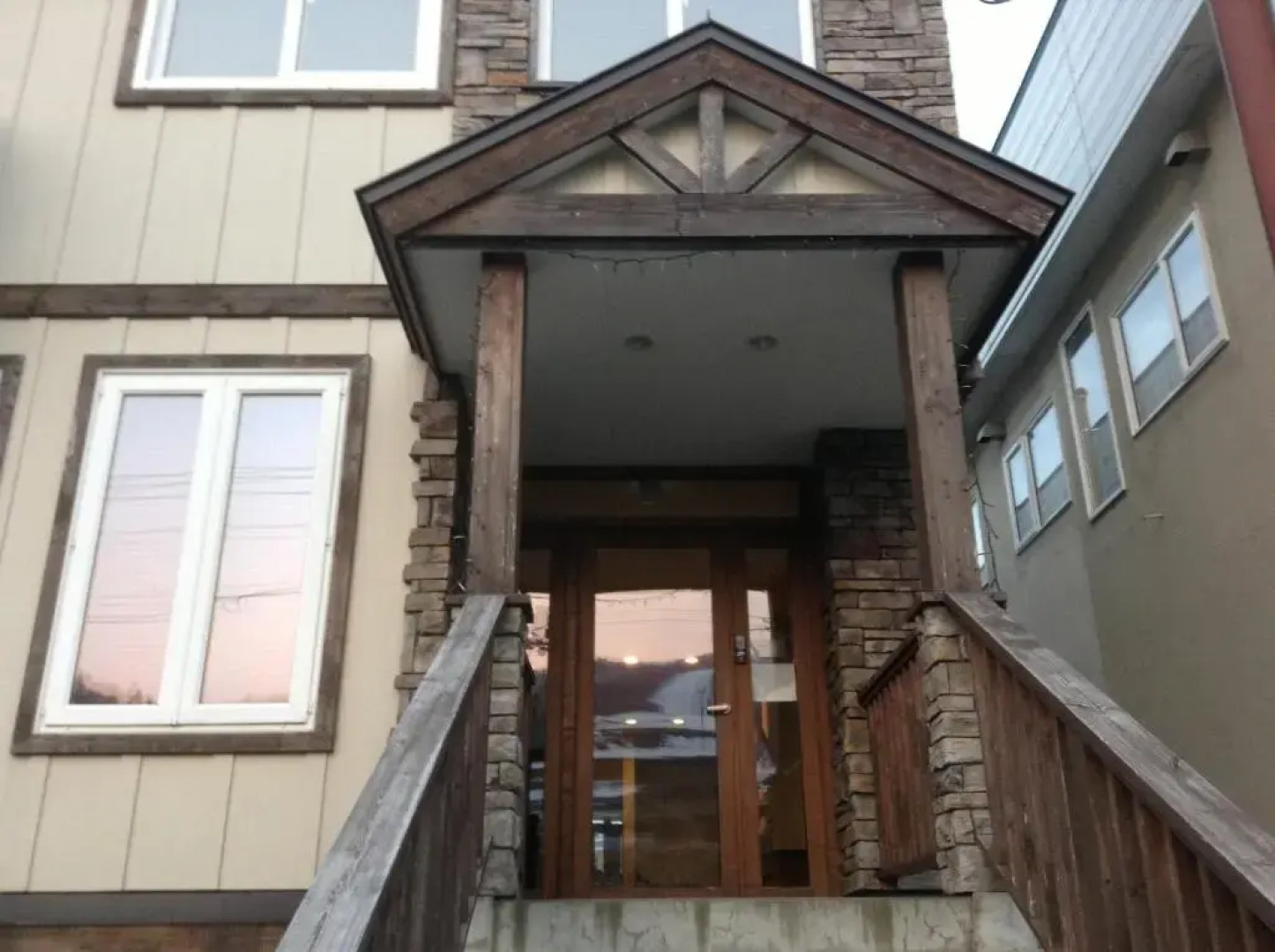 Furano Fresh Powder Apartments and Chalet