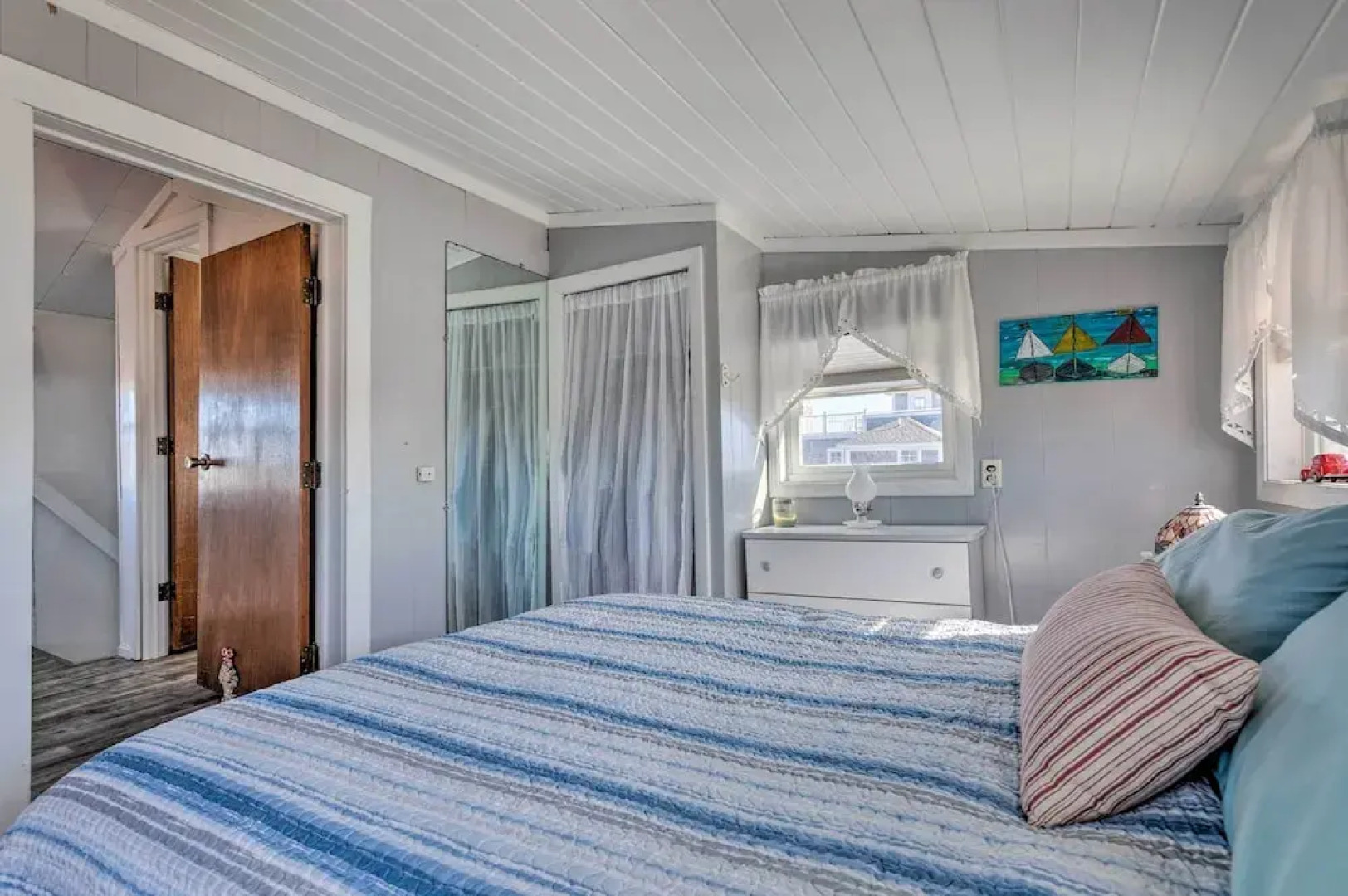 Seaside SK Getaway: Steps to Matunuck Beach!