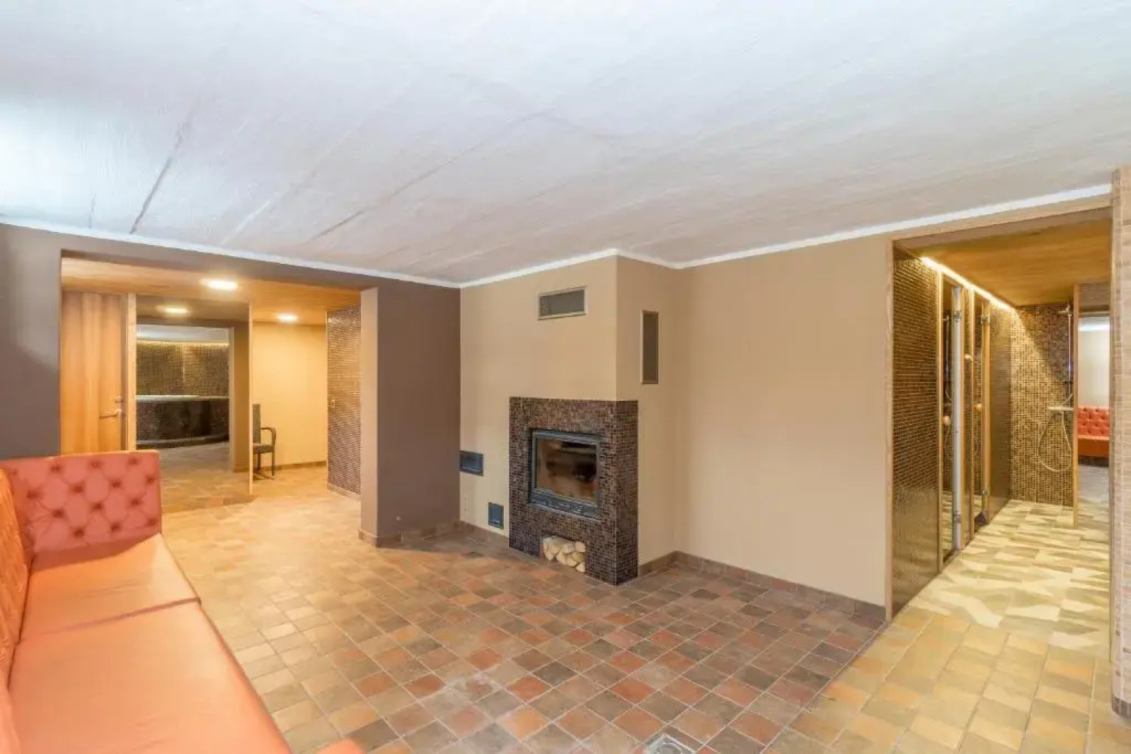 "Indian Summer" Apartment