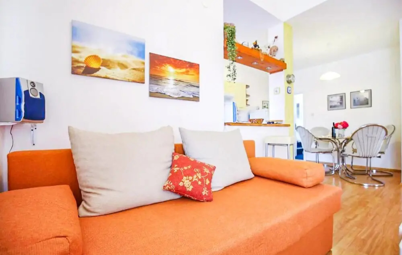 Amazing Apartment in Otok Ist With Wifi and 2 Bedrooms