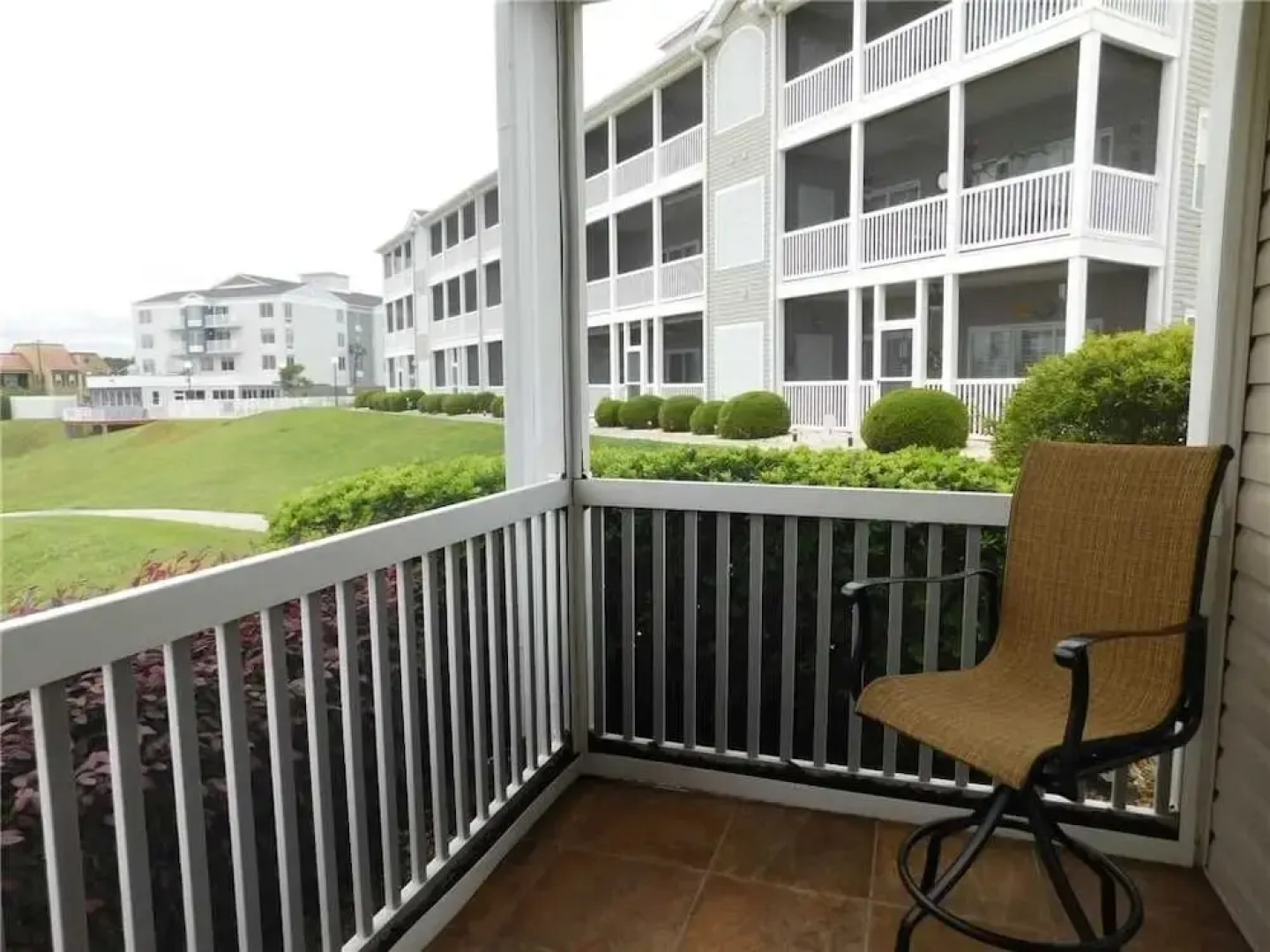 Harbourfront S #a6 2 Bedroom Condo