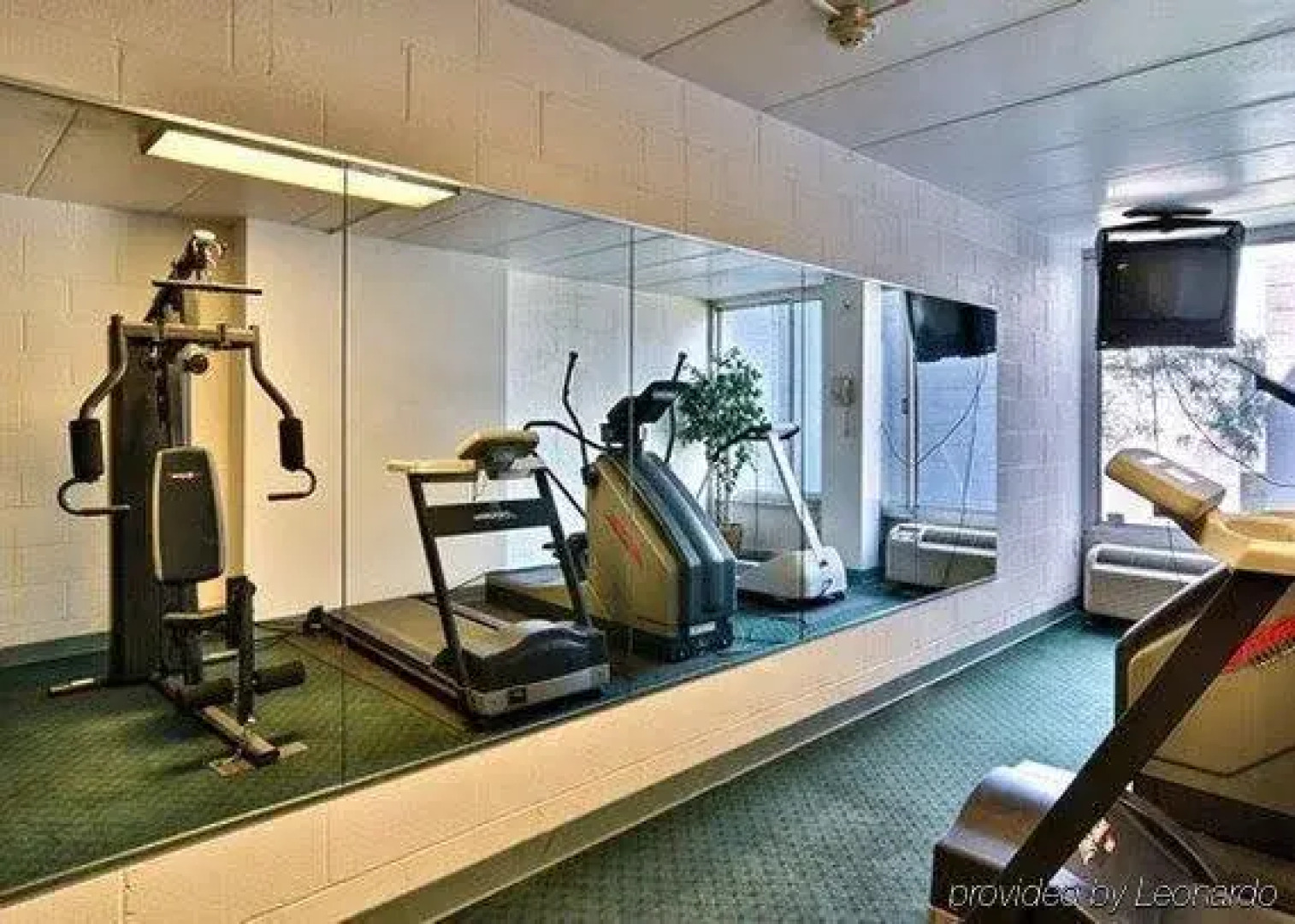 Rodeway Inn & Suites & Conference Center