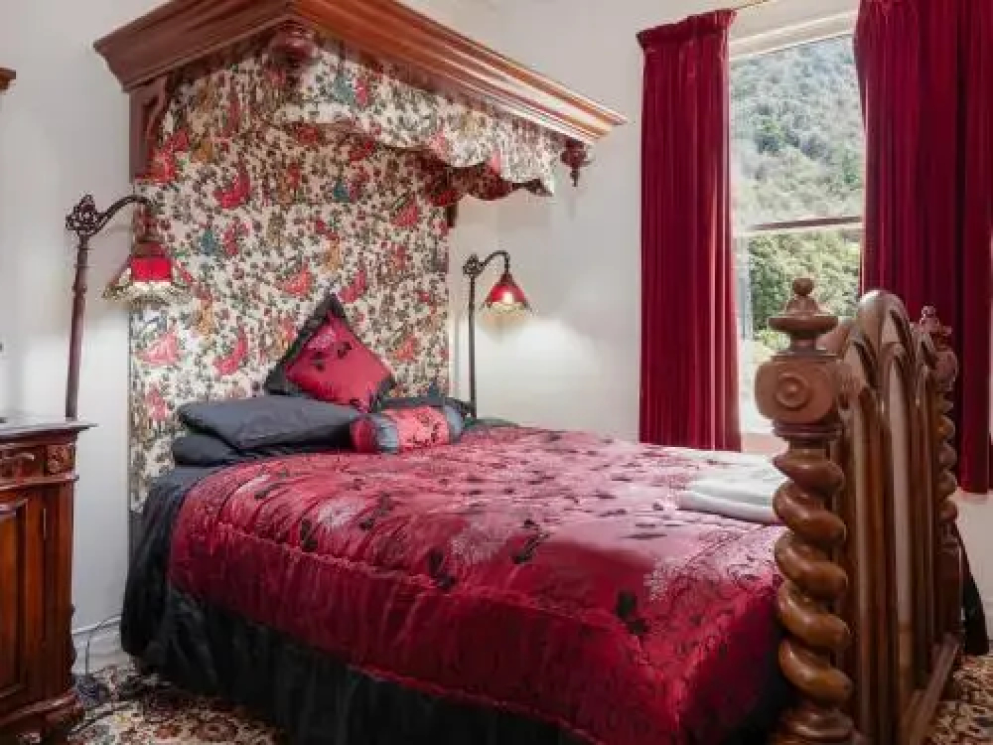 Otira Stagecoach Hotel