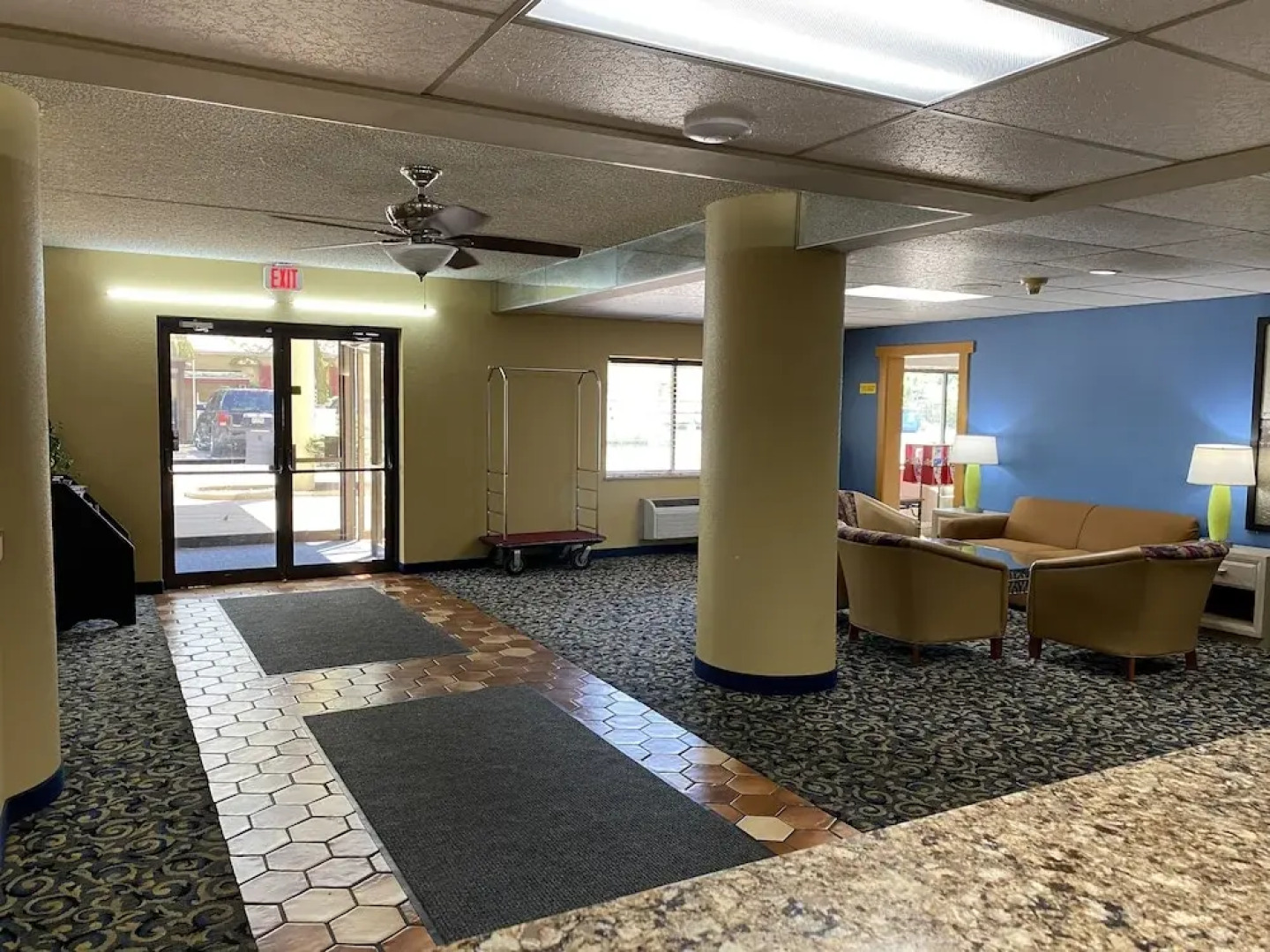 Super 8 Motel - Port Clinton