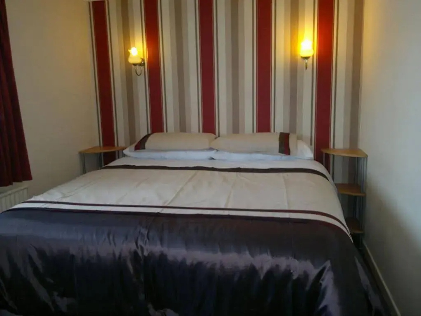 Hunters Lodge Motel