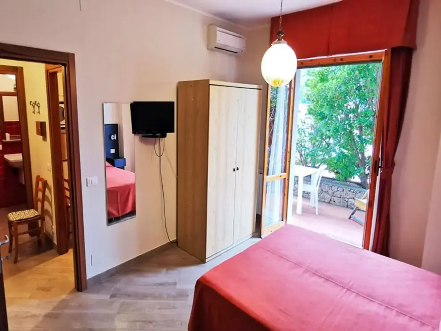 Residence Dei Fiori Pietra Ligure Two-room Apartment 5 People Comfort