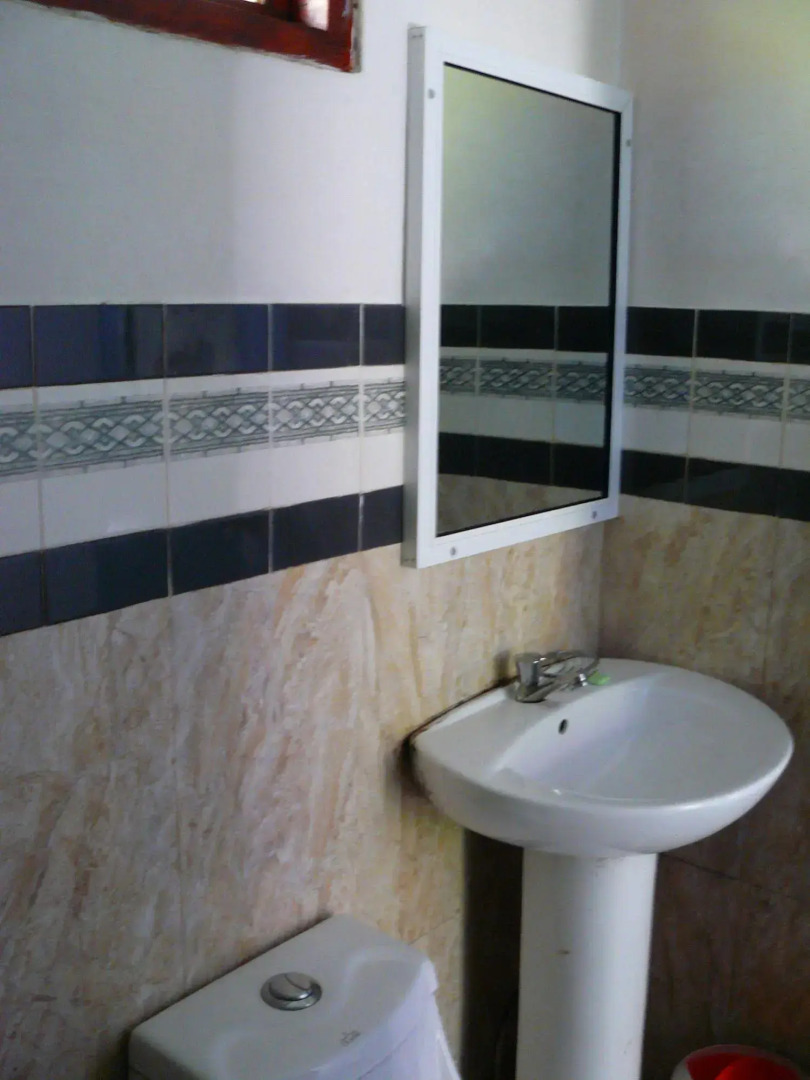 White House Adam's Peak