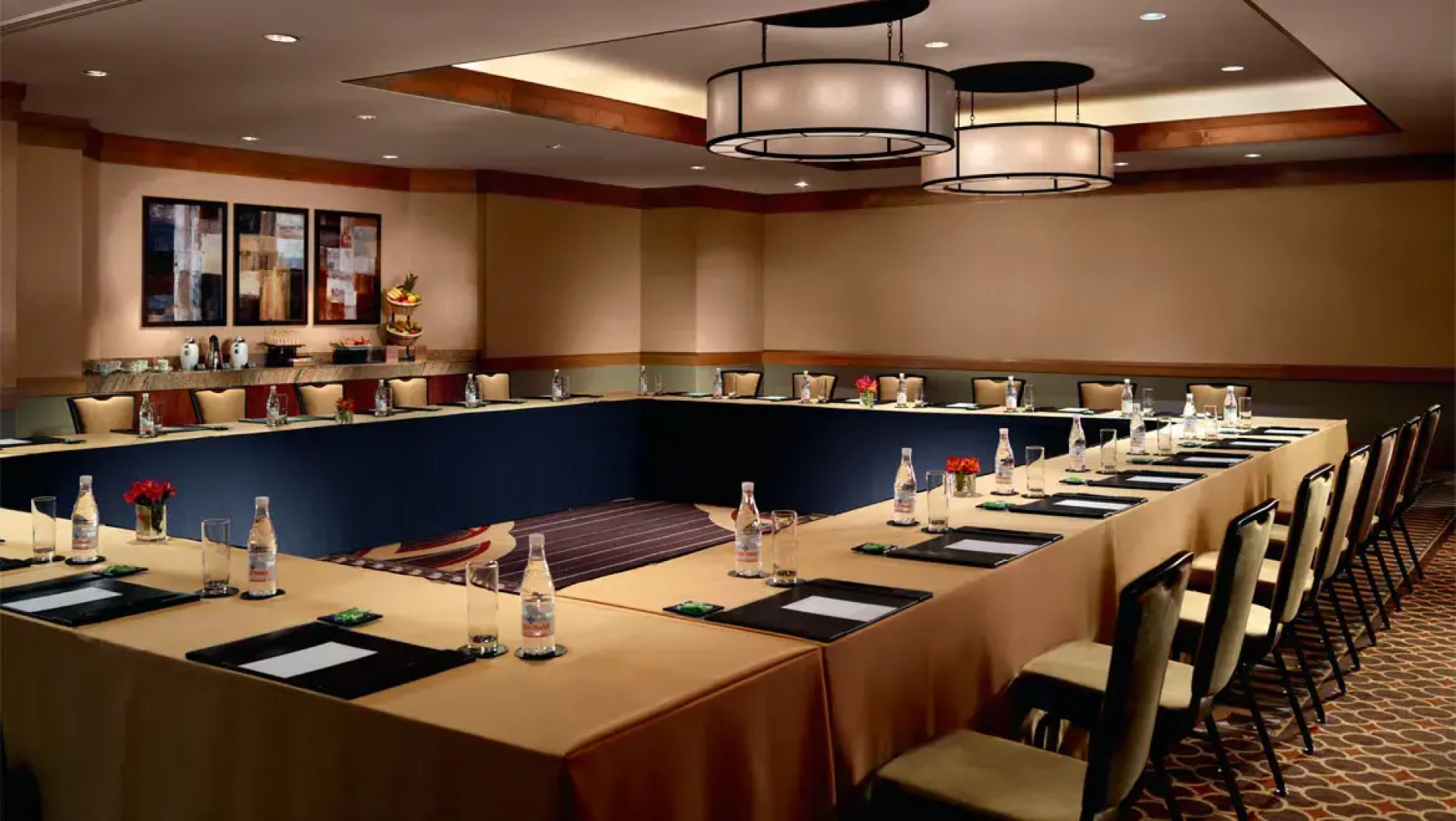 Omni Los Angeles Hotel at California Plaza