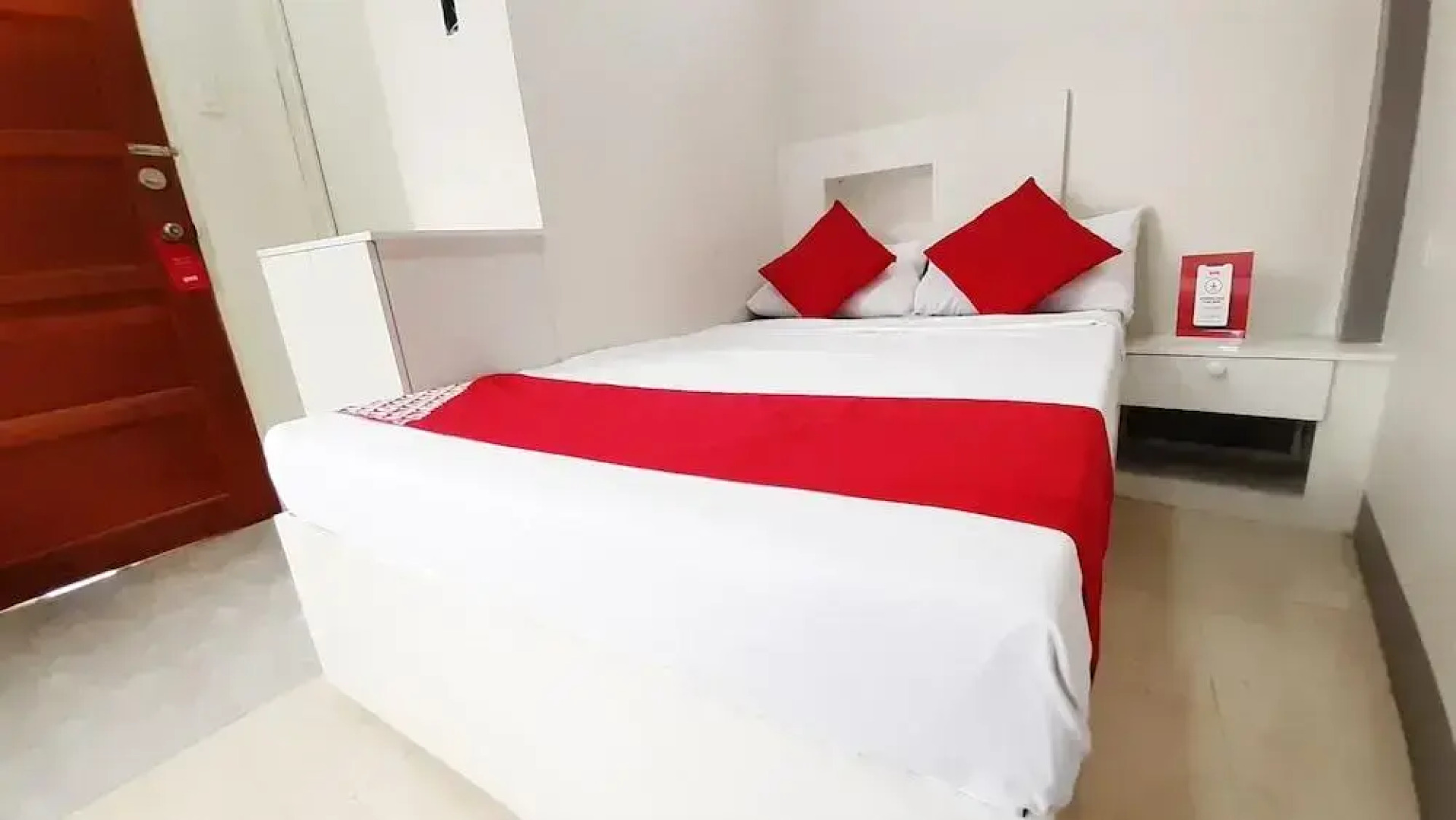 Jrja Hotel by OYO Rooms