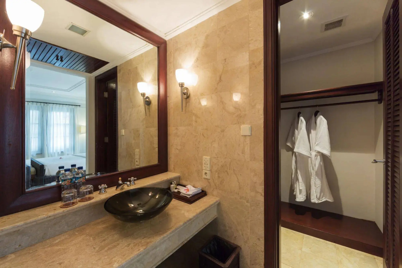 Nirwana Villa Estate